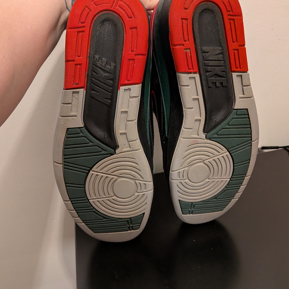 Nike Black and Red Sneakers with Green Accents - Picture 5 of 6